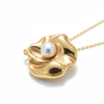 Nymira – Gold Flower Necklace with Pearl Drop.