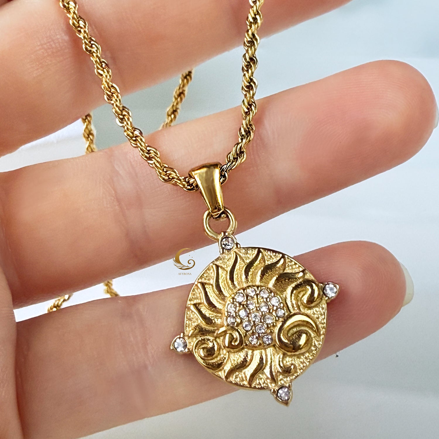 Soleia – Vintage Gold Sun Pendant Necklace.