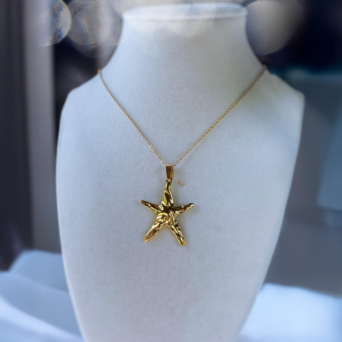 Gold Starfish Pendant Necklace