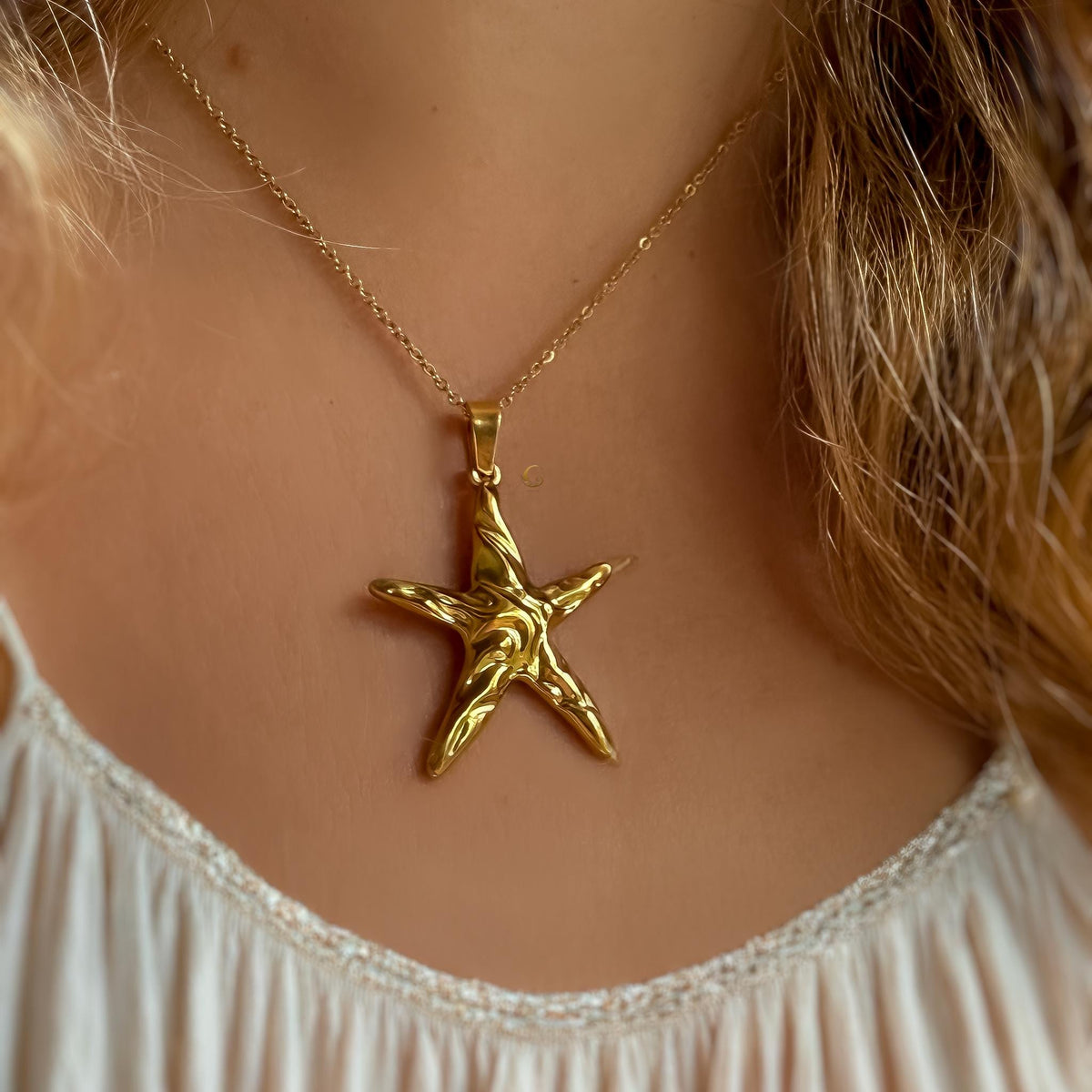 Gold Starfish Pendant Necklace
